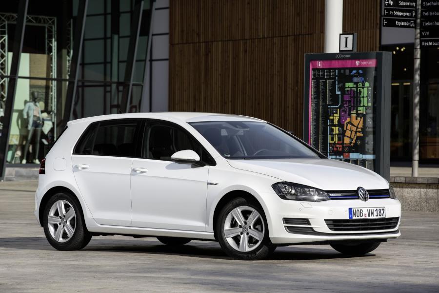  Volkswagen Golf TSI BlueMotion 5-Door 2015 года  (фото 3 из 18)